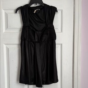 Vintage bcbg top Elegant Black Sleeveless Top